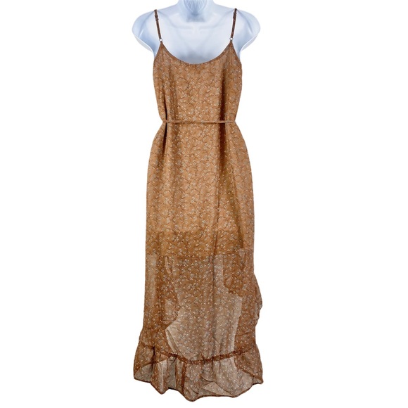 Cozy Casual Hi-Low Floral Dress - Picture 5 of 9